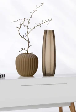 Vase Laura | 22 x 22 x 22 cm | matt braun